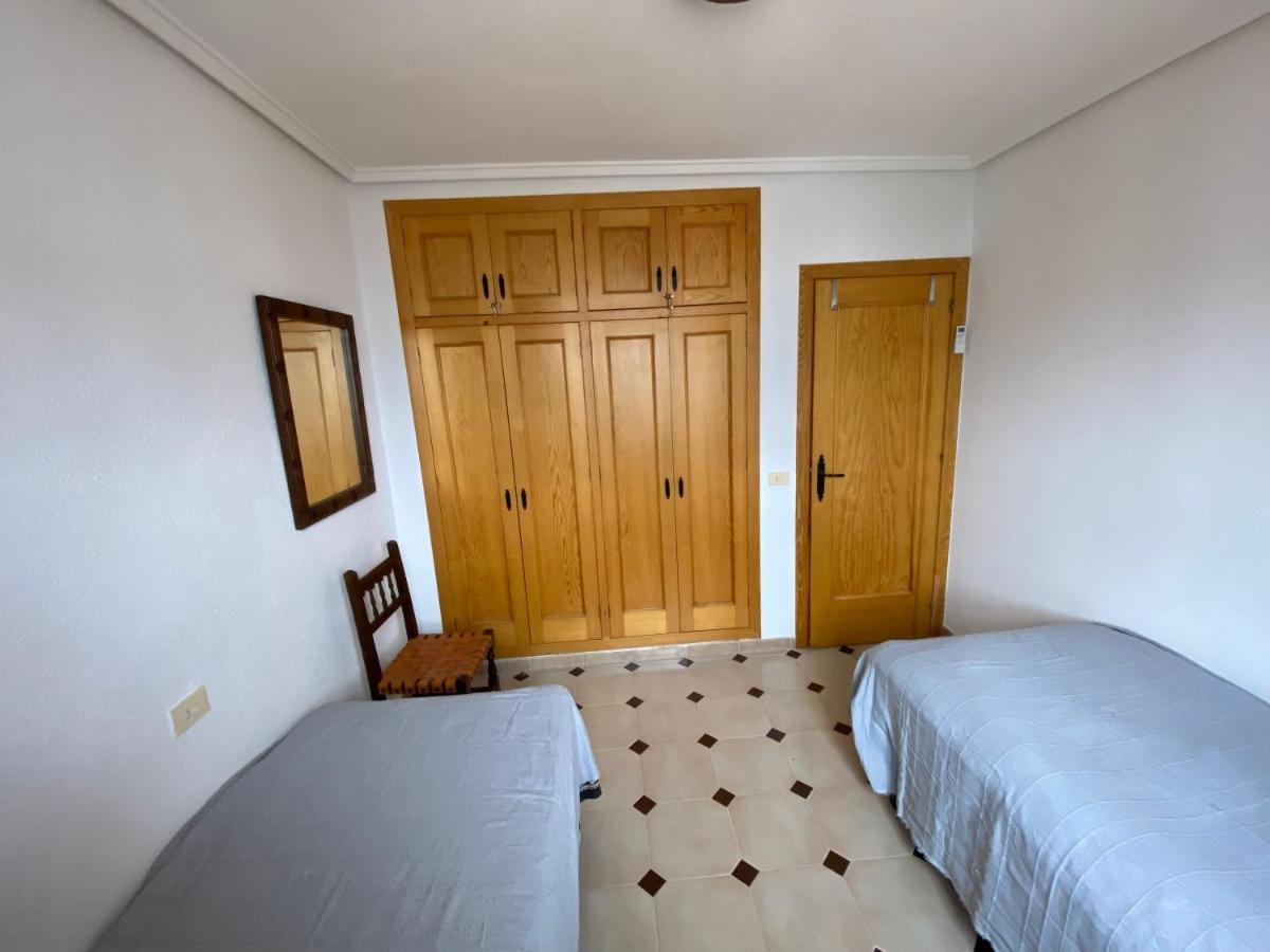 Orihuela Costa 2-Bedroom 1-Bath Renovated Vacation Rental On La Zenia Beach Exterior photo